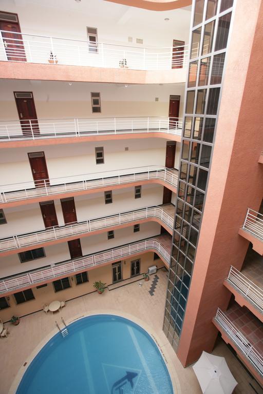 Hotel Triangle Καμπάλα Εξωτερικό φωτογραφία
