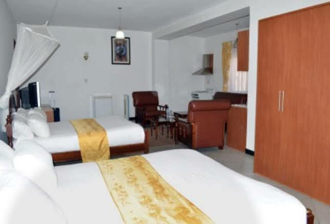 Hotel Triangle Καμπάλα Εξωτερικό φωτογραφία